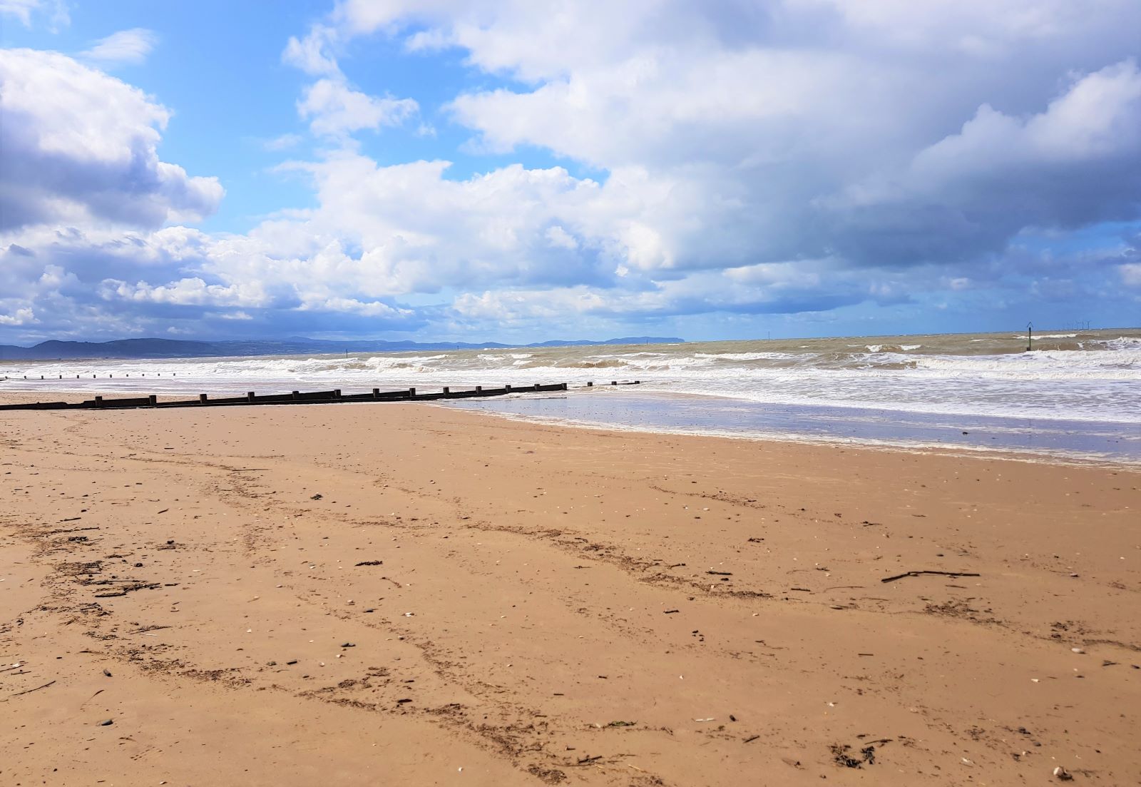 rhyl-beach-edited-ciwk.jpg-1600