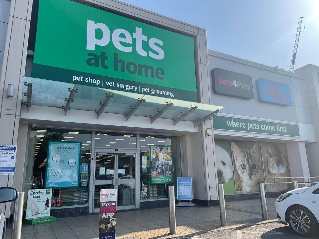 Pets at home store vets opening hours